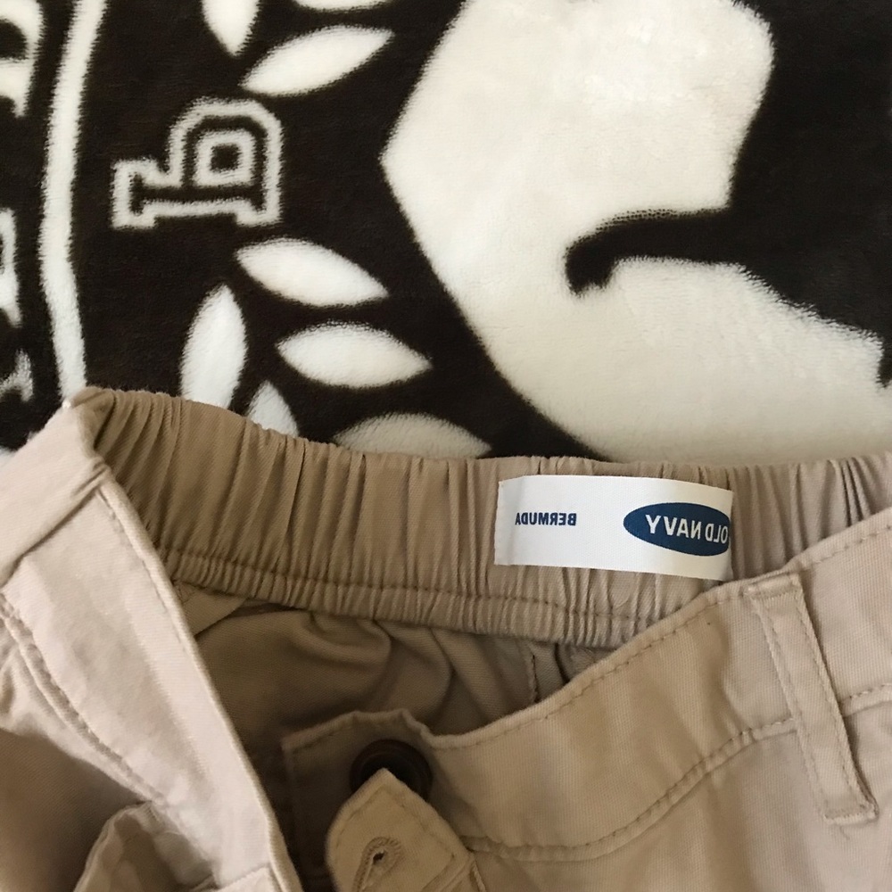 Old navy girls uniform shorts